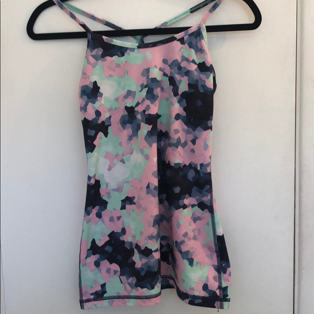 Lululemon tank